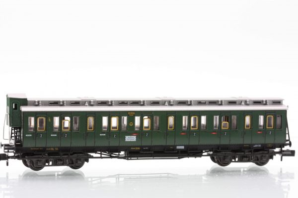 Fleischmann 8085  2nd class compartment car type B4 Pr04, DRG