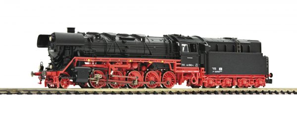 Fleischmann 714402  Steam locomotive class 44.0 with oil tender, DR