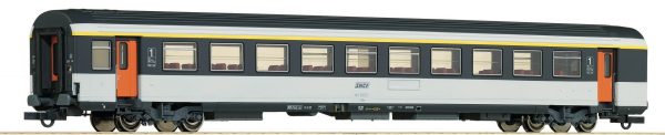Roco 74530  1st class Corail open-plan coach, SNCF