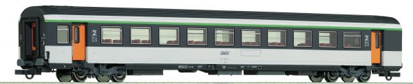 Roco 74532  2nd class Corail open-plan coach, SNCF