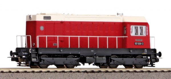 Piko 52420  Diesel locomotive BR 107, DR