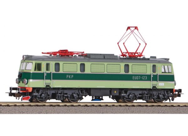 Piko 96380  Electric locomotive EU07, PKP