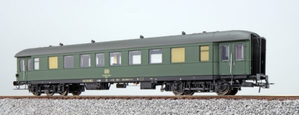 ESU 36153   Passenger coach, DB