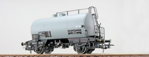 ESU 36228  Tank car "BRIT-US-ZONE", DB