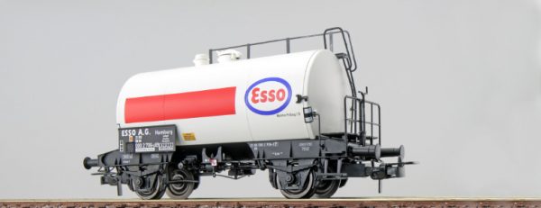 ESU 36236  Tank car "ESSO", DB