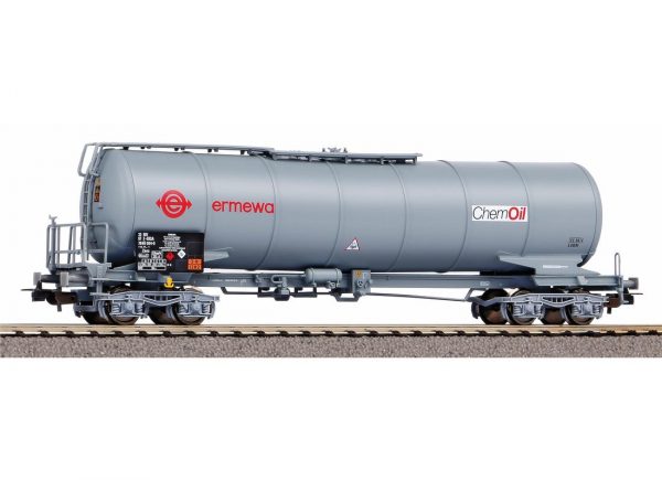 Piko 58970  Funnel-flow tank car "CHEMOIL", ERMEWA