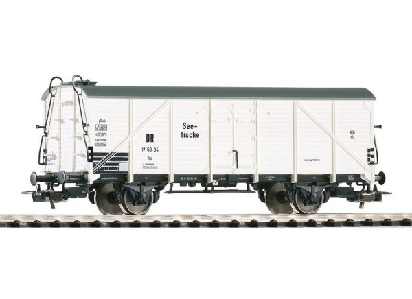 Piko 54611  Reefer wagon, DR