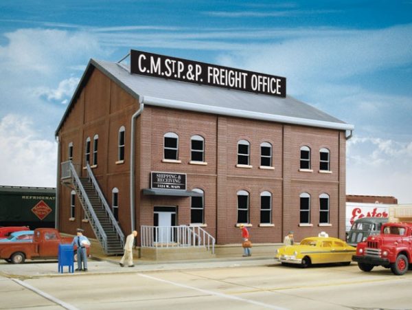Walthers Cornerstone 2953   Brick Freight Office