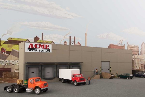 Walthers Cornerstone 4071  Modern Concrete Warehouse Background Building