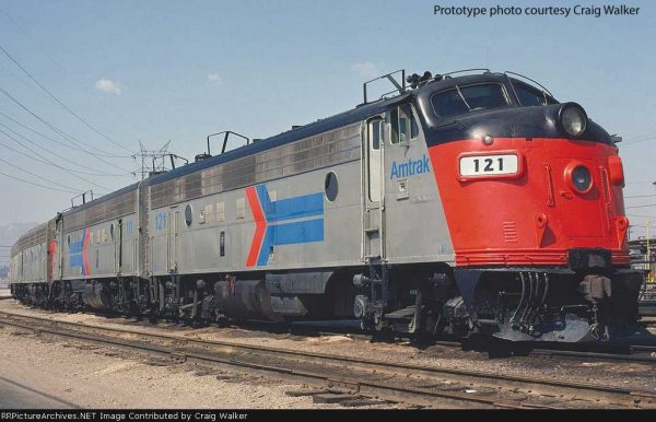 Walthers Proto 42515  EMD FP7, Amtrak (DCC w/Sound)