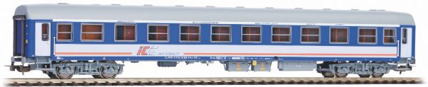 Piko 97606   Couchette car 110A , PKP