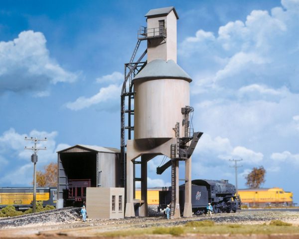 Walthers Cornerstone 3042  Concrete Coaling Tower