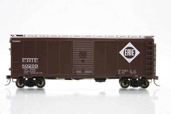 InterMountain Railway 45842-01    Mod. 1937 AAR Boxcar, Erie