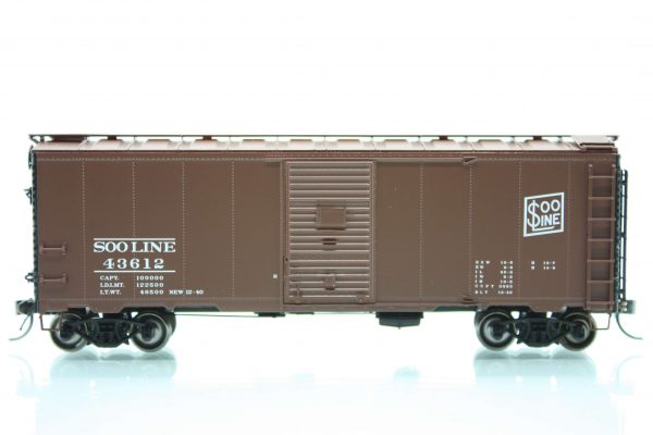 InterMountain Railway 45843-01    Mod. 1937 AAR Boxcar, Soo Line