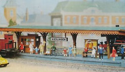Pola 555  Station Platform