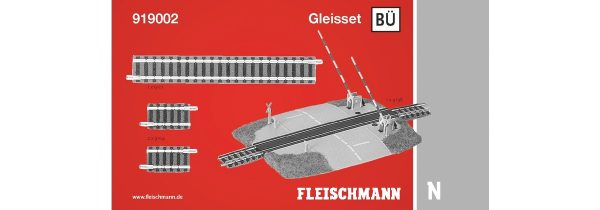 Fleischmann 919002  N scale track set w/level crossing