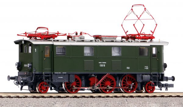 Piko 51410  Electric locomotive BR E 32, DB