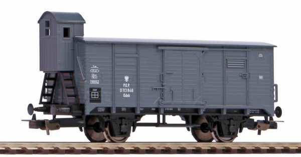 Piko 58928   Boxcar with brakeman’s cabin, PKP