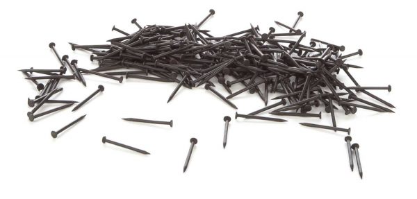 Walthers Track 83106  Blackened Track Nails - Approximately pkg(300)