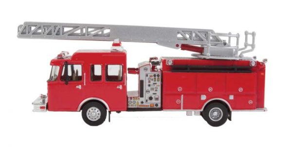 Walthers SceneMaster 13801  Heavy-Duty Fire Engine - Red