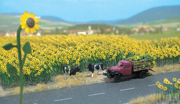 Walthers SceneMaster 1119  Sunflower Field - Kit pkg(60)