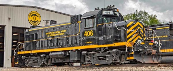 Bowser 25374  Alco RS3-M “Chop Nose”, WNY&PA #406 (DCC/Sound)