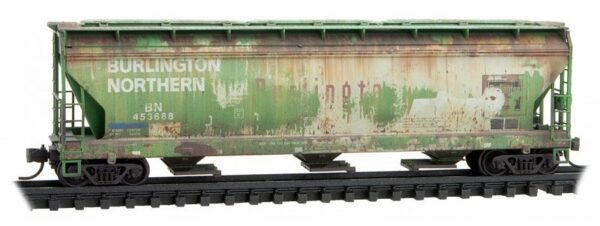 Micro Trains 09444770   3-Bay Covered hopper, BN #453688