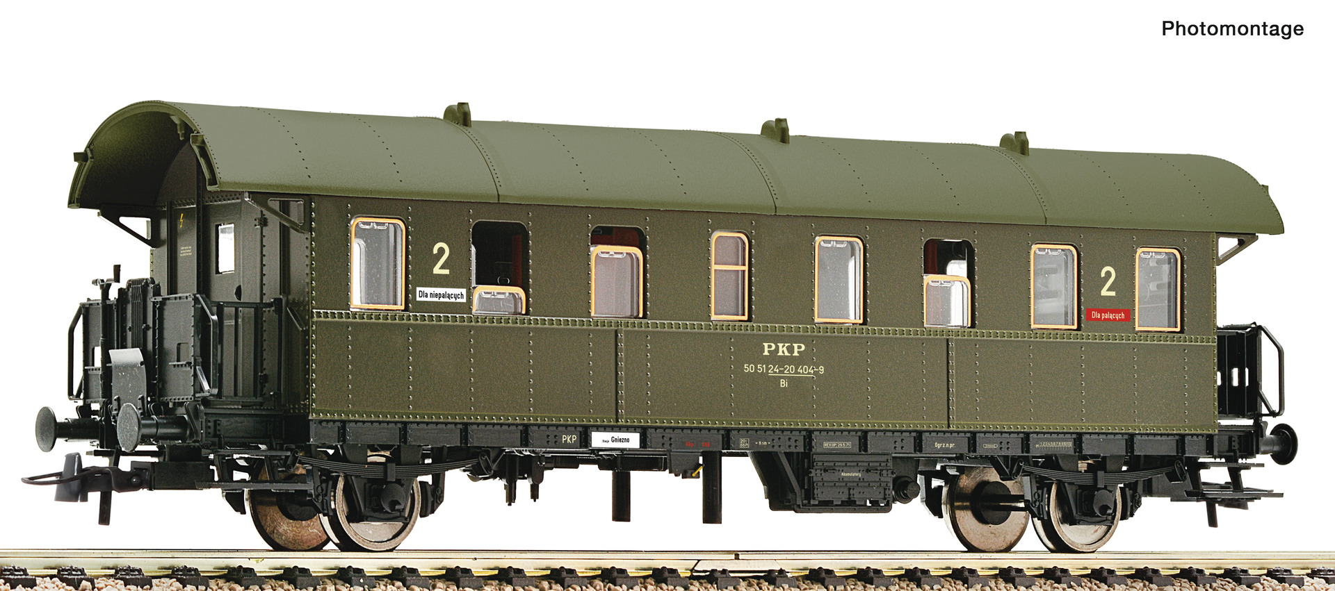 Roco 6200013   2nd class passenger coach, PKP