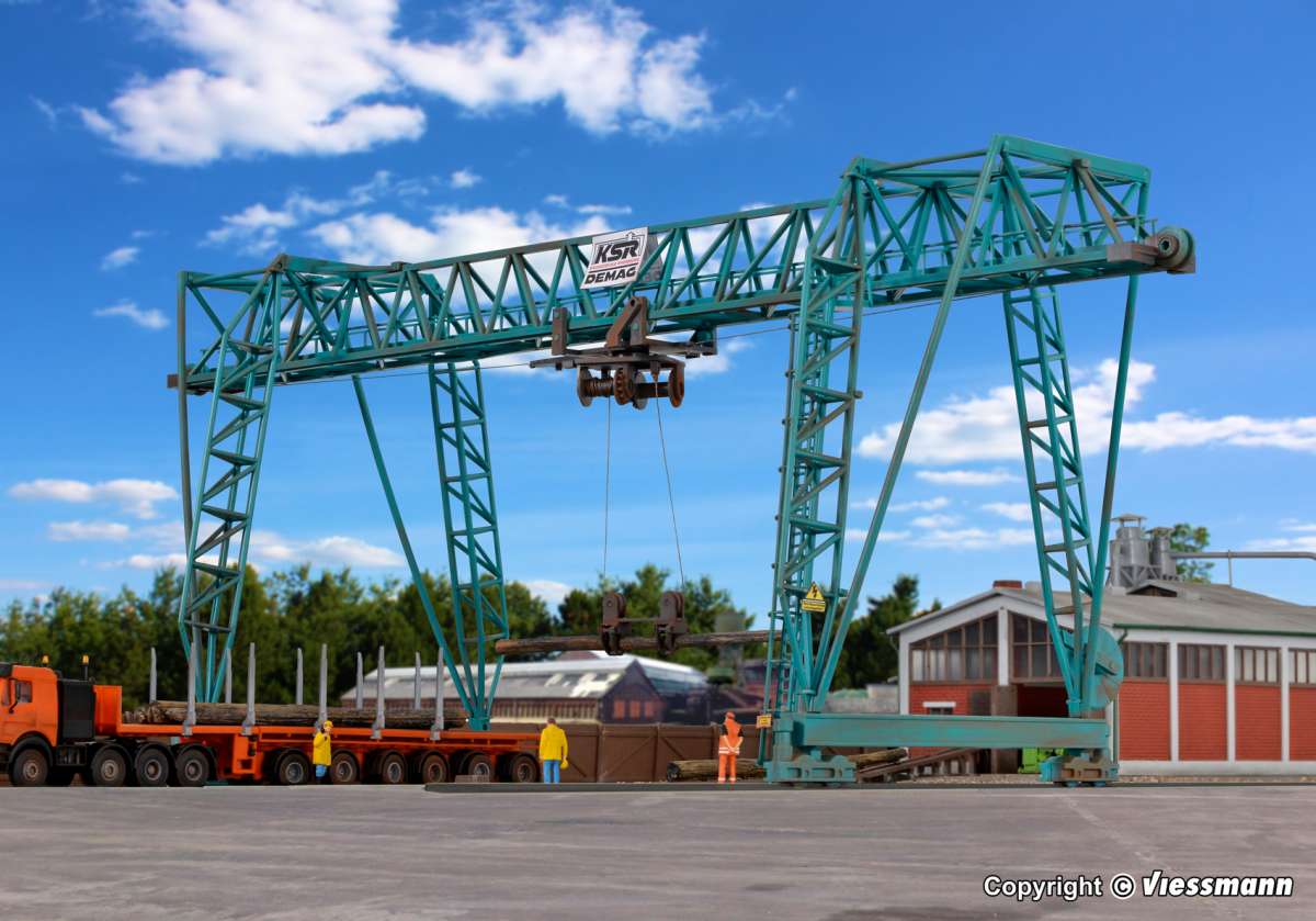 Kibri 38543  HO Gantry crane for sawmill