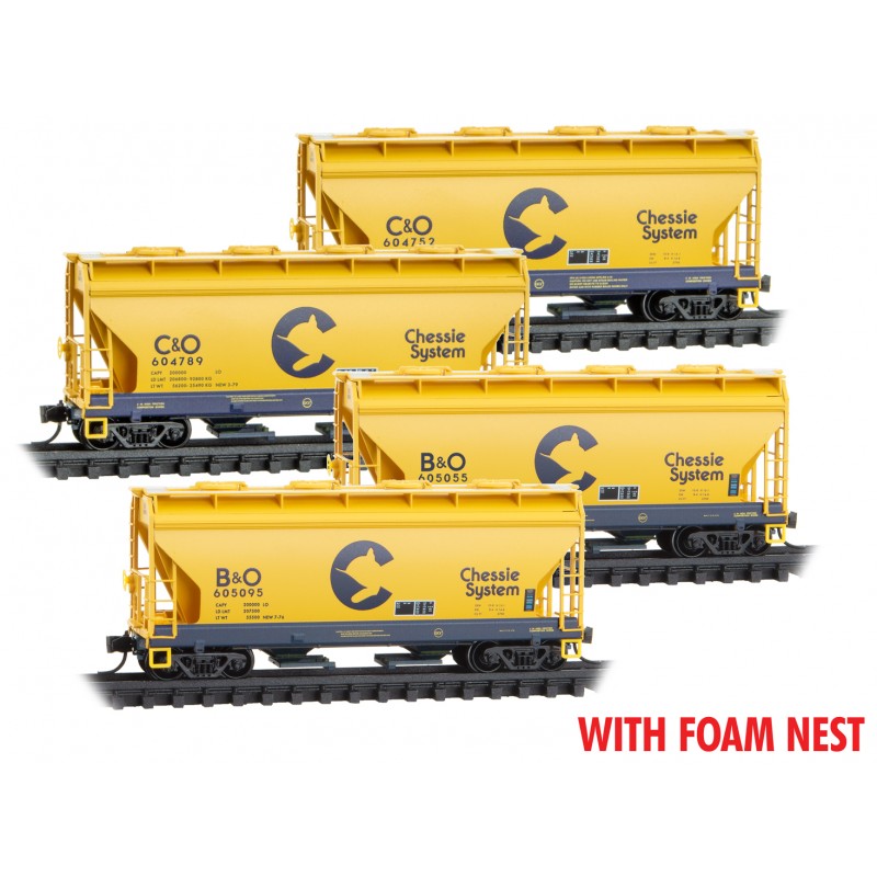Micro Trains 99300213    N 4-pk 100-ton 2-bay covered hoppers, Chessie System #604752,604789,605055,605095