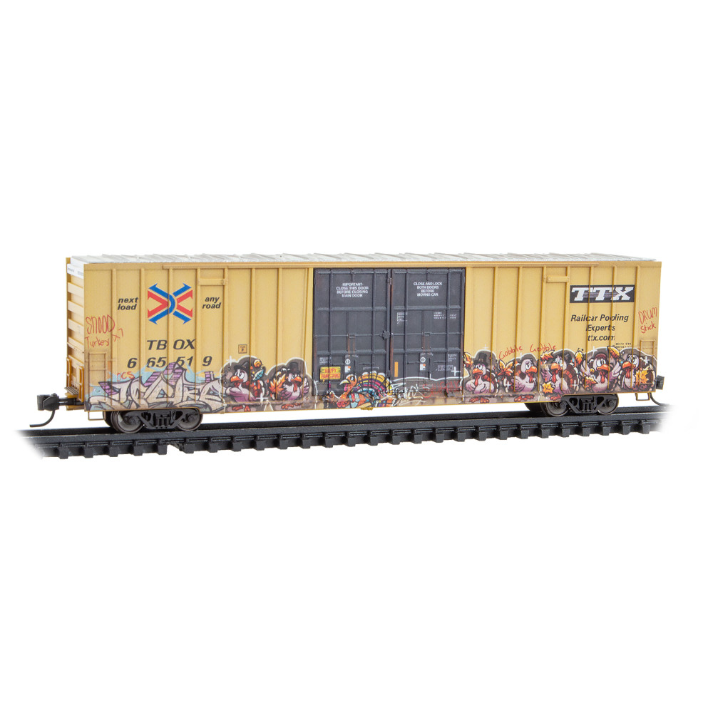 Micro Trains 12344018   N 60' Rib Side, Double Plug Door High-Cube, TTX #665519 weathered